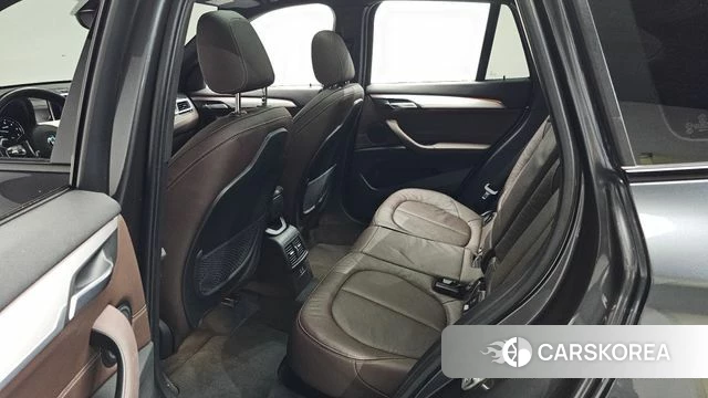 BMW X1 (F48) 2021 Серый из Кореи, фото 3