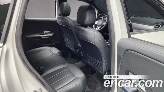 Mercedes-Benz GLA - Class H247 2021 Белый из Кореи, фото 3