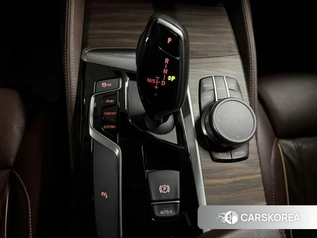 BMW 5 Series (G30) 2020 Белый из Кореи, фото 3
