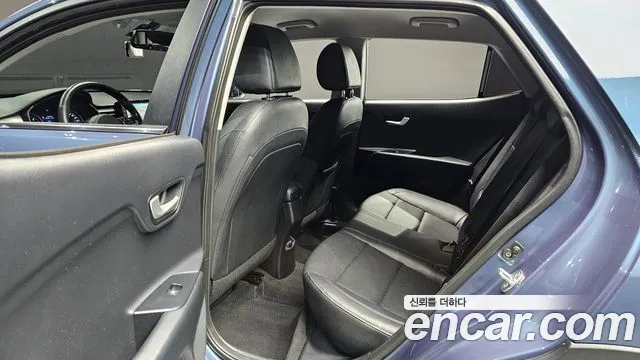 Kia Stonic id 2281996 из Кореи 3