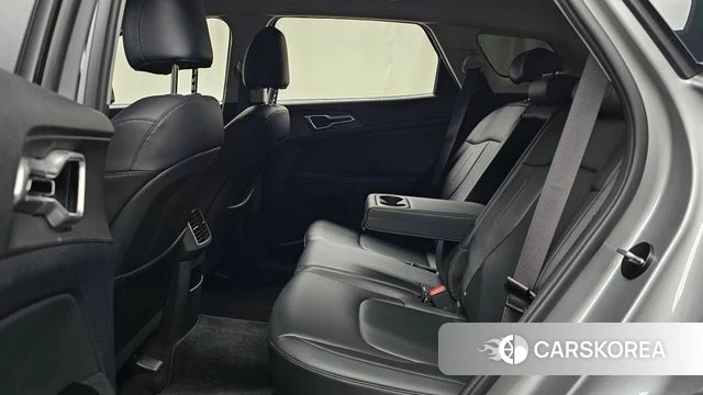 Kia Sportage 5th Generation 2022 Серебристо-серый из Кореи, фото 3
