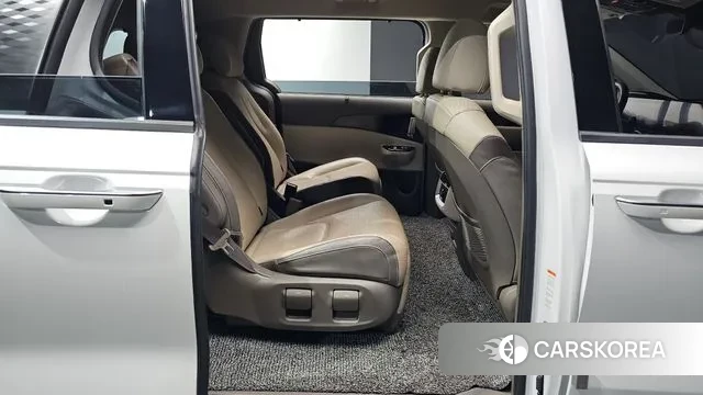 Kia Carnival 4th generation 2023 Белый из Кореи, фото 3