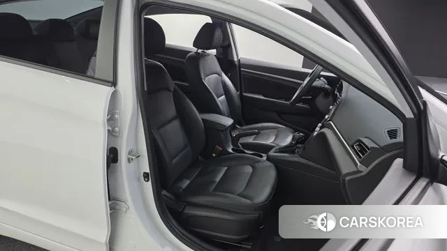 Hyundai The New Avante AD 2018 Белый из Кореи, фото 3