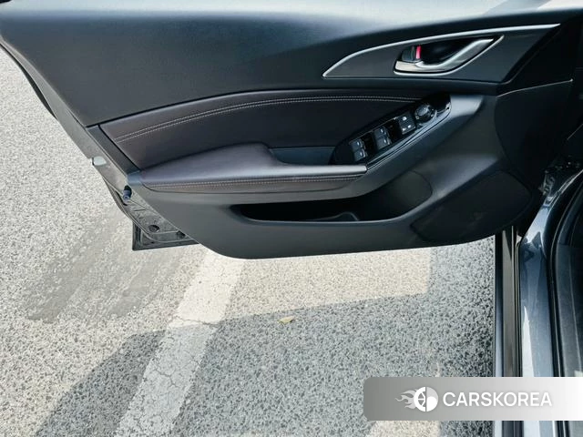 Mazda 3 Angkesaila 2018 Темно-серый из Китая, фото 3