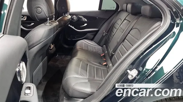 Mercedes-Benz C-Class W205 2019 Темно-зеленый из Кореи, фото 3