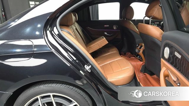 Mercedes-Benz E-Class W213 2021 Черный из Кореи, фото 3