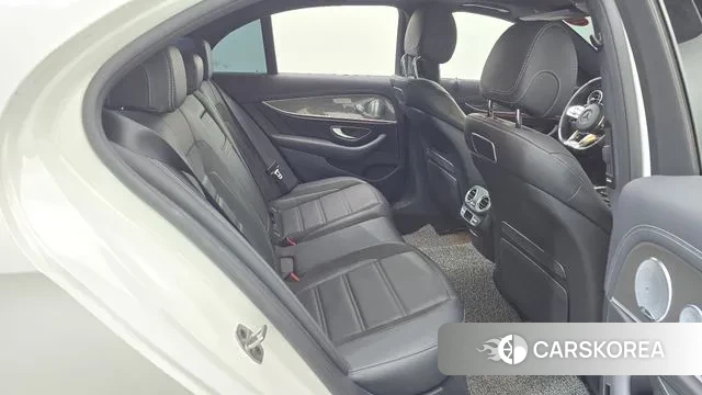 Mercedes-Benz E-Class W213 2019 Белый из Кореи, фото 3