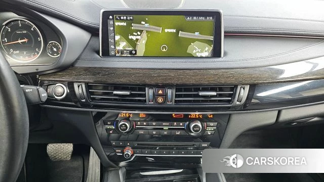 BMW X6 (F16) 2018 Белый из Кореи, фото 3