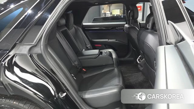 Hyundai Grandeur Hybrid (GN7) 2023 Черный из Кореи, фото 3