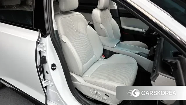 Hyundai Grandeur Hybrid (GN7) 2023 Белый из Кореи, фото 3