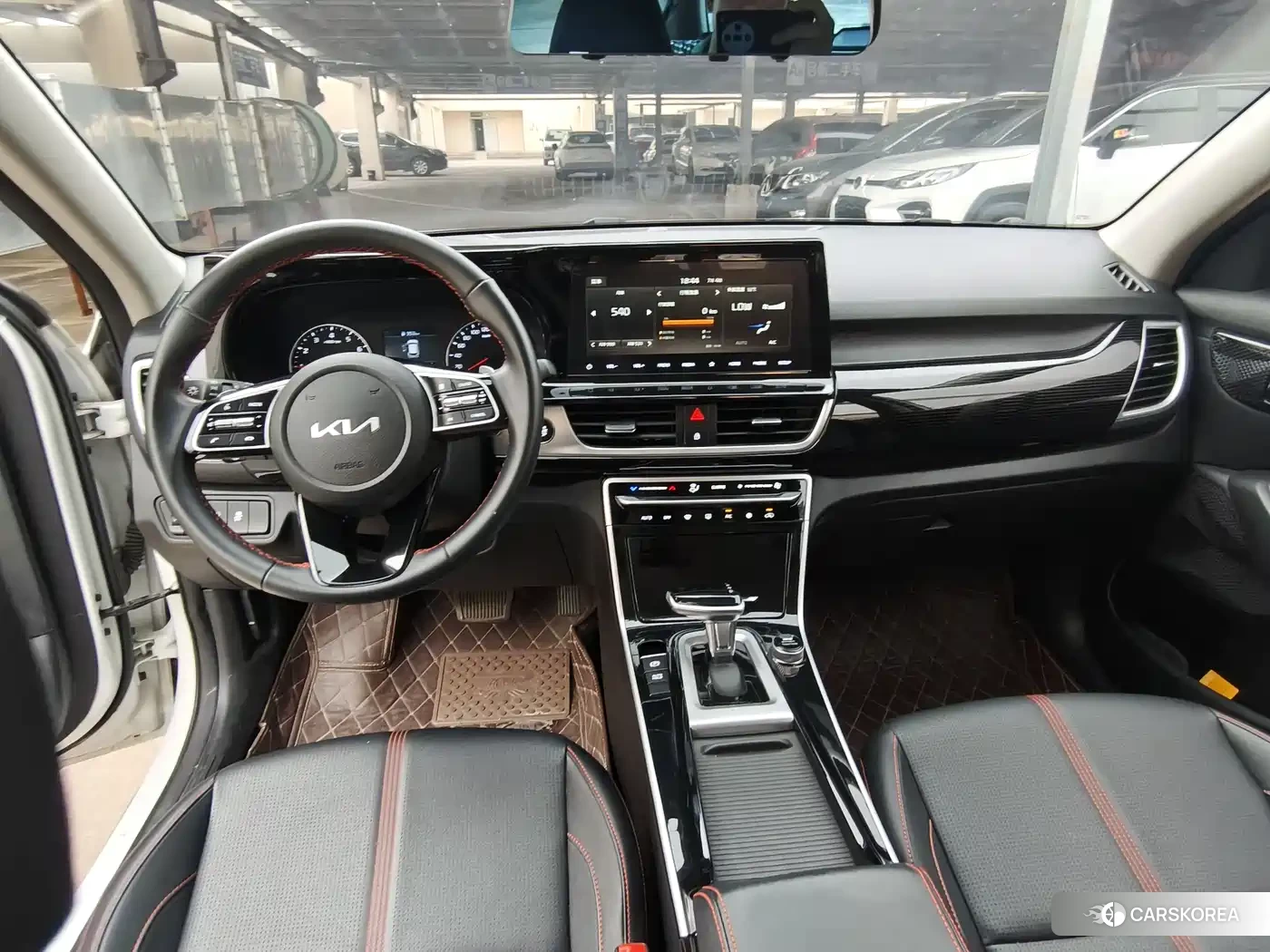 Kia KX3 proud run 2022 Белый из Китая, фото 3