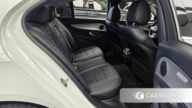 Mercedes-Benz E-Class W213 2019 Белый из Кореи, фото 3