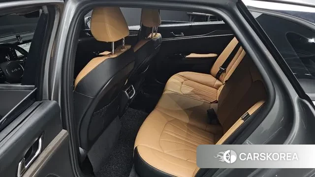 Kia K5 3rd generation 2021 Серебристо-серый из Кореи, фото 3