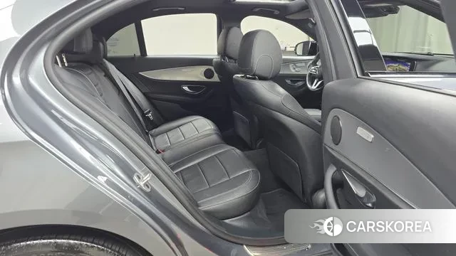 Mercedes-Benz E-Class W213 2020 Серый из Кореи, фото 3