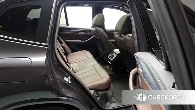 BMW iX3 2024 Серый из Кореи, фото 3