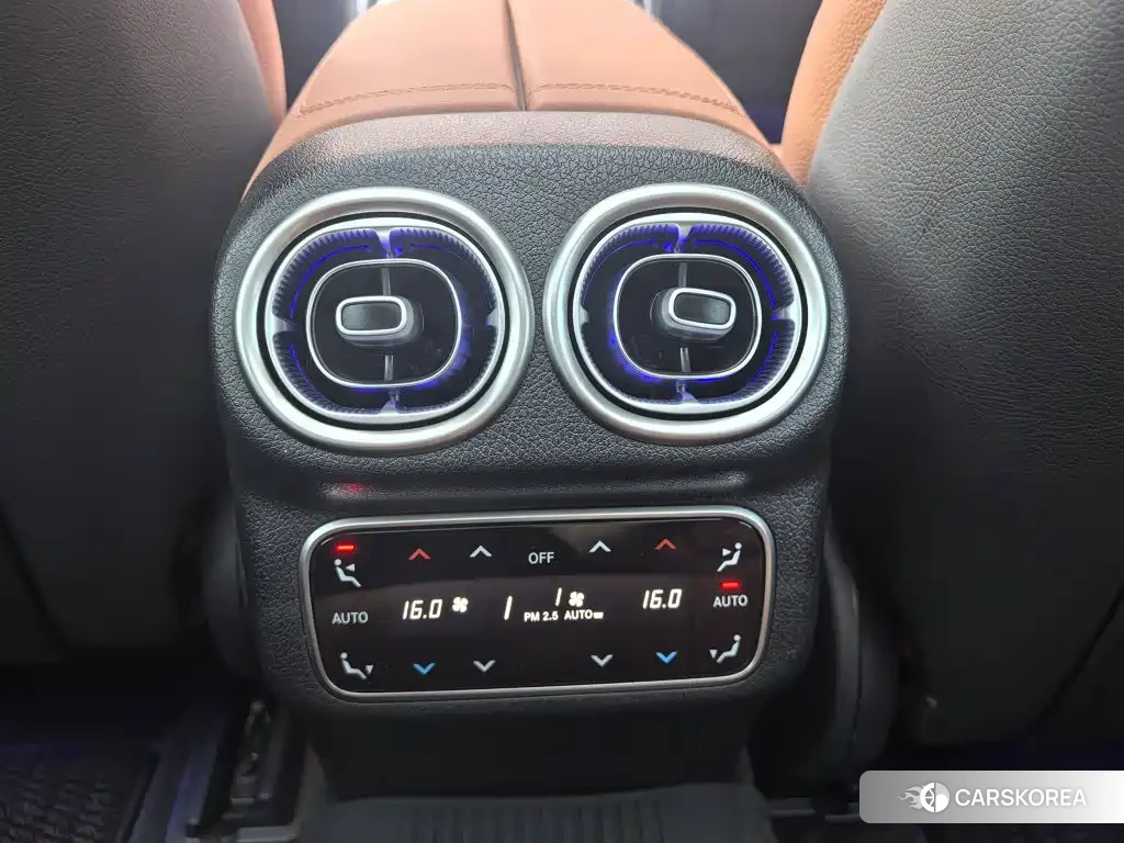 Mercedes-Benz GLC 2025 Черный из Китая, фото 3