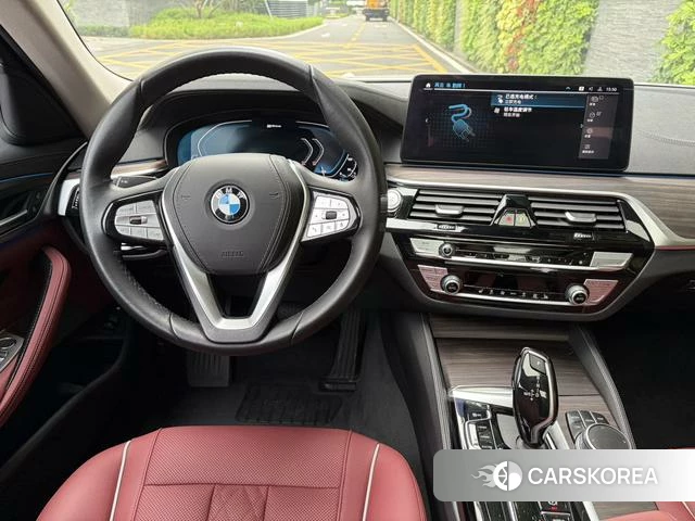 BMW 5 series PHEV 2021 Белый из Китая, фото 3
