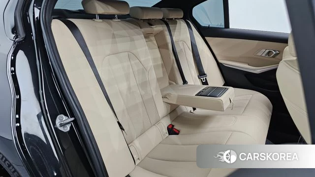 BMW 3 Series (G20) 2023 Черный из Кореи, фото 3