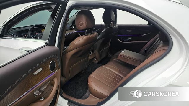 Mercedes-Benz E-Class W213 2019 Белый из Кореи, фото 3