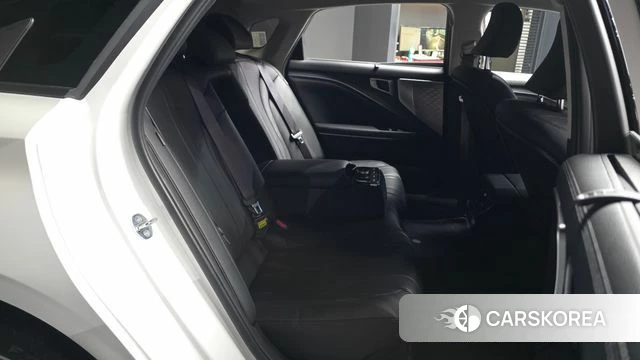 Kia K8 Hybrid 2023 Белый из Кореи, фото 3