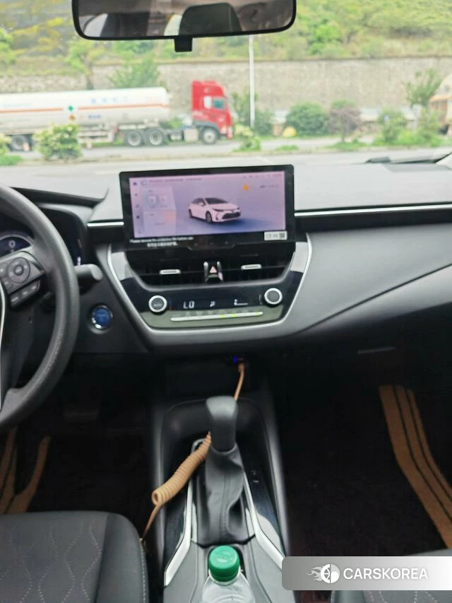 Toyota Corolla 2024 Белый из Китая, фото 3