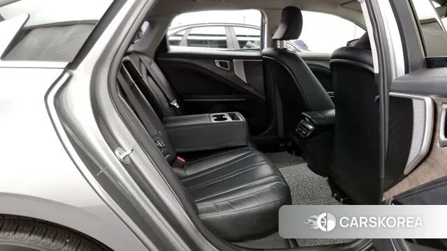 Kia K8 2023 Серебристо-серый из Кореи, фото 3