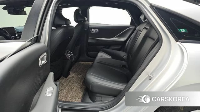 Hyundai Ionic 6 2023 Серебристо-серый из Кореи, фото 3