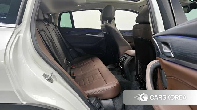 BMW X4 (G02) 2025 Белый из Кореи, фото 3