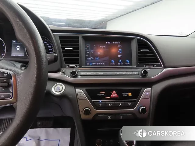 Hyundai Avante AD 2018 Серый из Кореи, фото 3