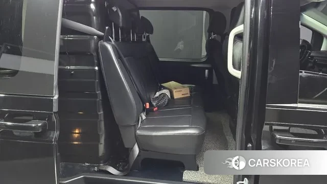 Hyundai Staria 2022 Черный из Кореи, фото 3