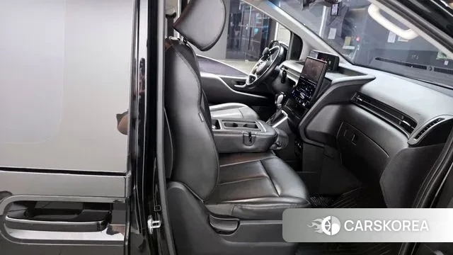 Hyundai Staria 2021 Черный из Кореи, фото 3