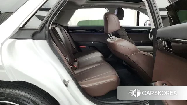 Hyundai Grandeur Hybrid (GN7) 2023 Белый из Кореи, фото 3