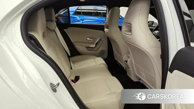 Mercedes-Benz A-Class W177 2019 Белый из Кореи, фото 3