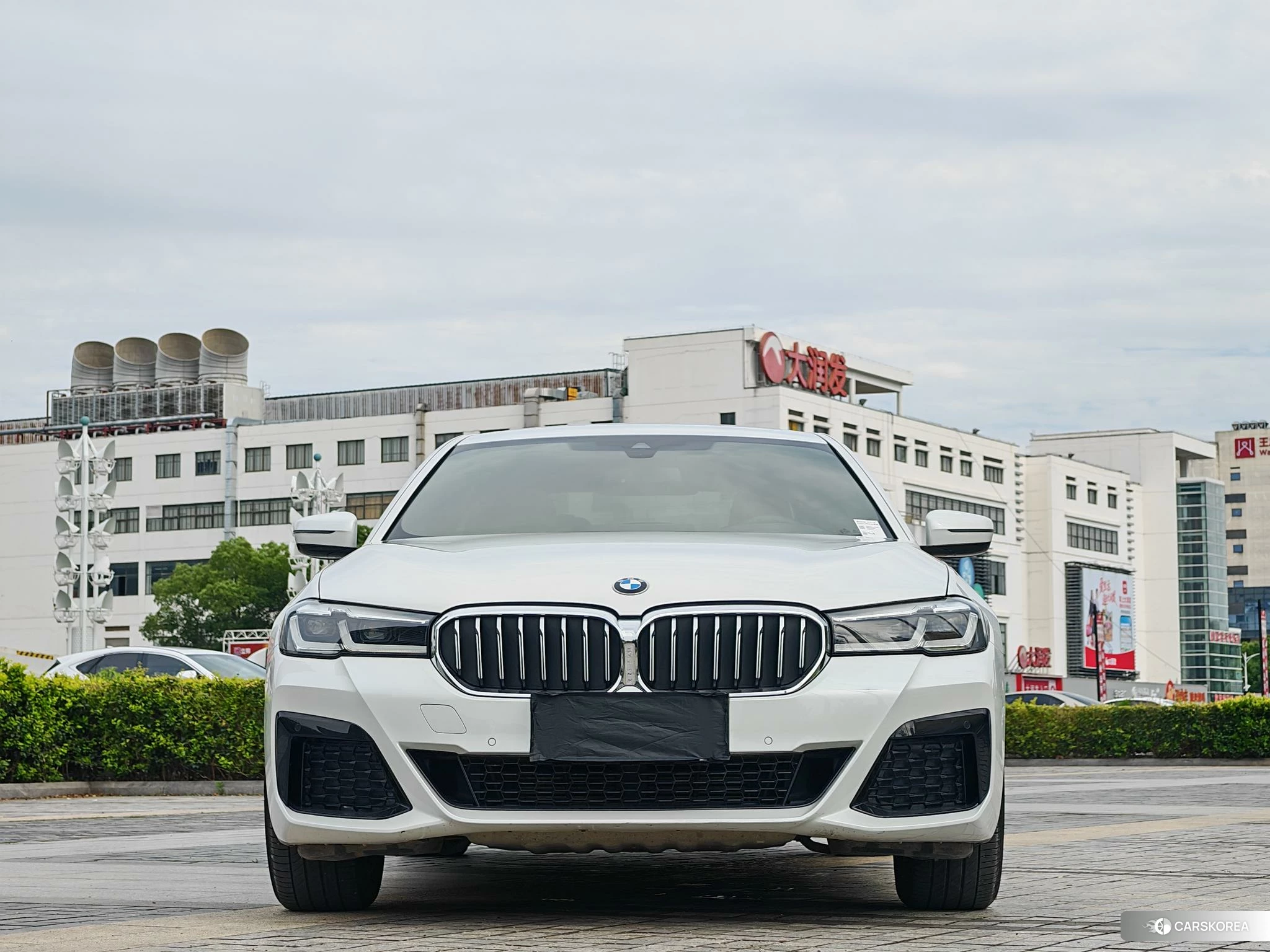 BMW 5 series 2020 Белый из Китая, фото 3