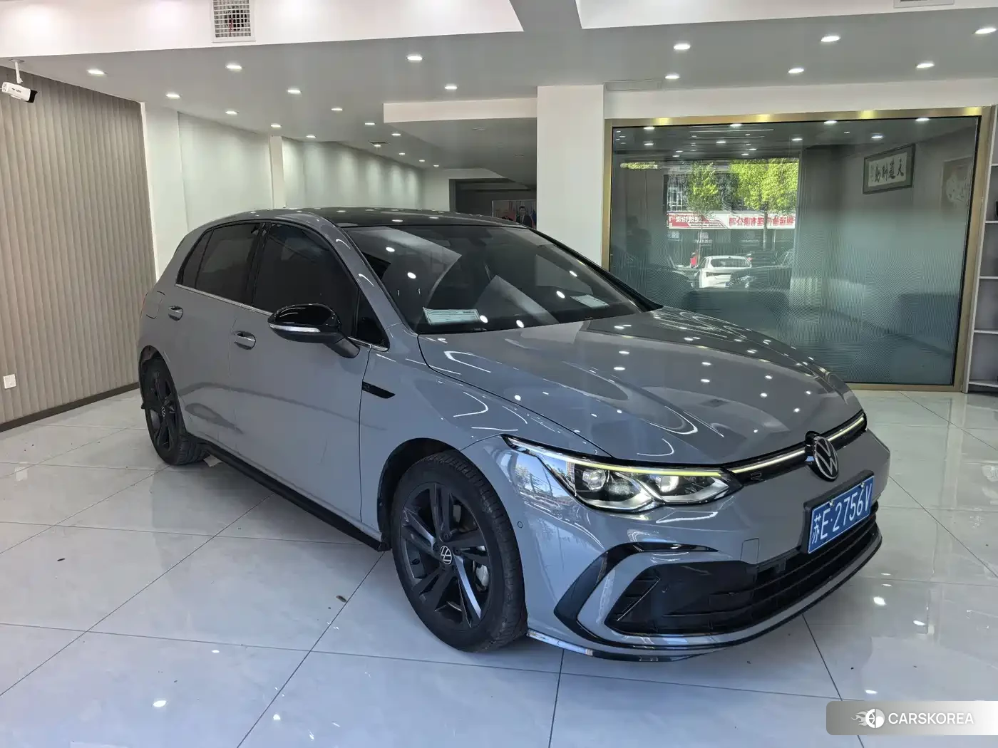 Volkswagen Golf 2023 Silver/gray из Китая, фото 3