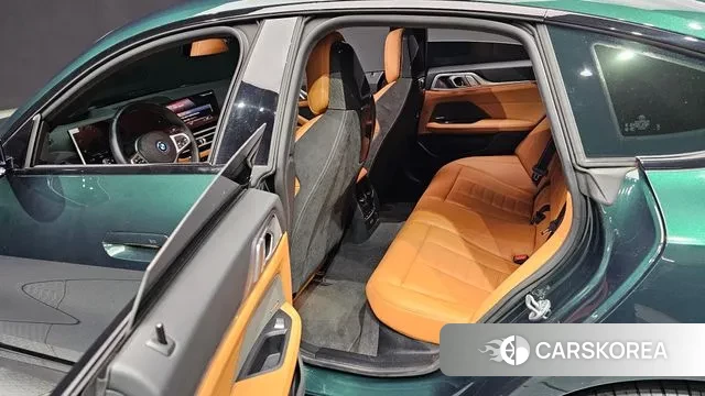 BMW i4 2023 Темно-зеленый из Кореи, фото 3