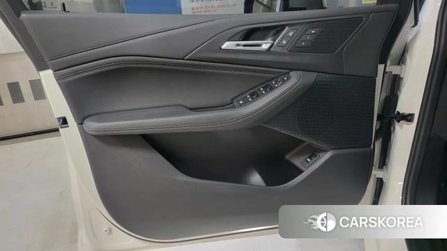 BMW 2 Series Active Tourer (U06) 2023 Белый из Кореи, фото 3