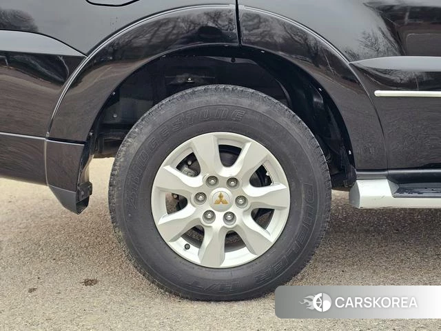 Mitsubishi  Pajero (imported) 2018 Черный из Китая, фото 3