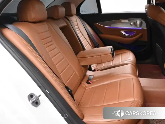 Mercedes-Benz E-Class W213 2019 Белый из Кореи, фото 3