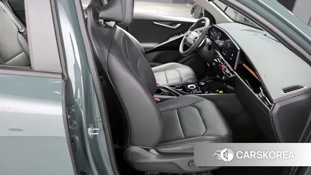 Kia Di Ol Nu Niro 2022 Темно-зеленый из Кореи, фото 3