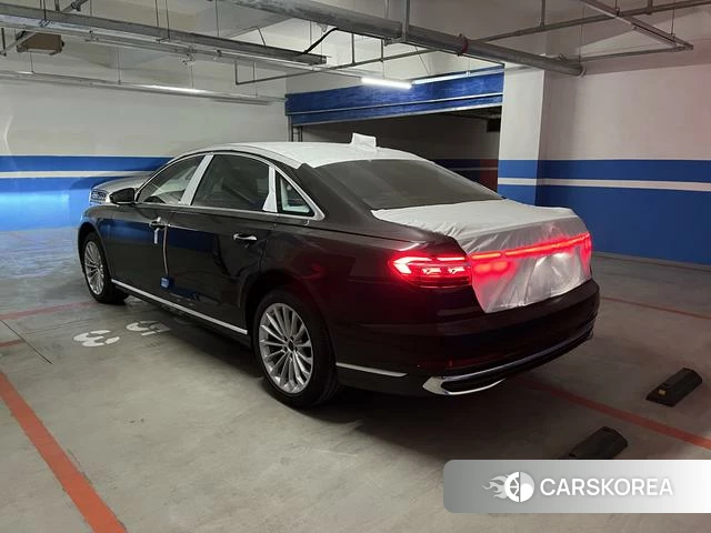 Audi A8 2025 Черный из Китая, фото 3