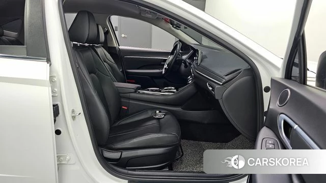 Hyundai Sonata (DN8) 2019 Белый из Кореи, фото 3