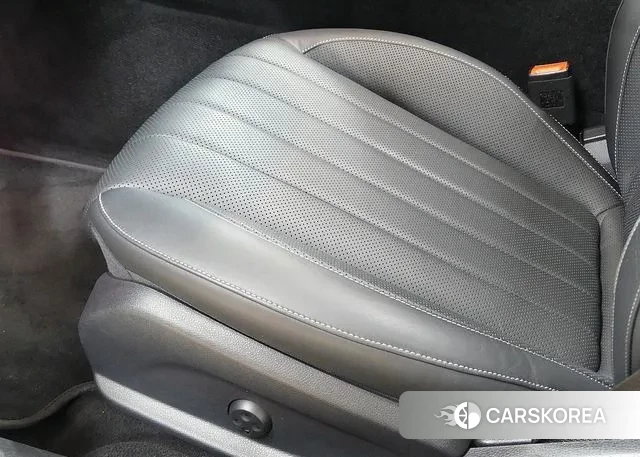 Mercedes-Benz E-Class W213 2018 Белый из Кореи, фото 3