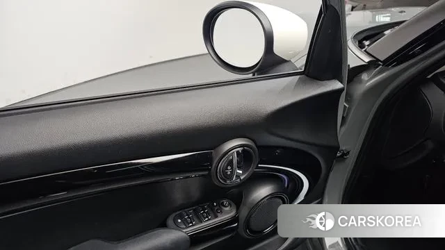 Mini Cooper 2022 Серый из Кореи, фото 3