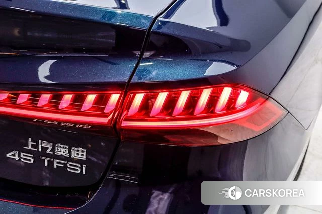 Audi A7L 2024 Синий из Китая, фото 3