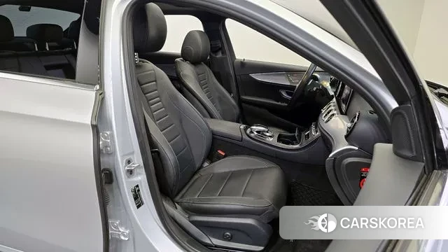 Mercedes-Benz E-Class W213 2020 Серебристо-серый из Кореи, фото 3