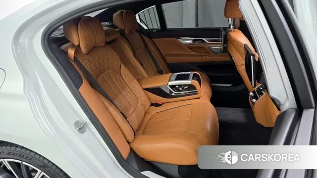 BMW 7 Series (G11) 2021 Черный из Кореи, фото 3