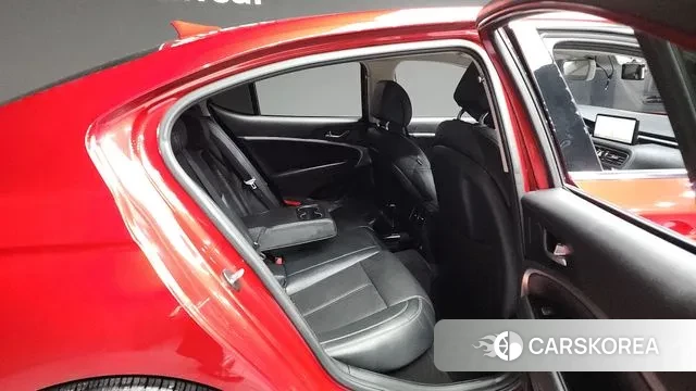Genesis The New G70 2022 Красный из Кореи, фото 3