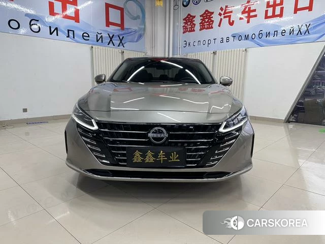 Nissan Teana 2023 Серебристо-серый из Китая, фото 3