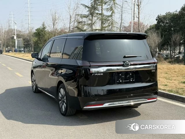 GAC Trumpchi Trumpchi E8 PHEV 2026 Черный из Китая, фото 3